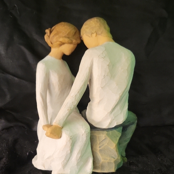 Willow Tree Tender Moment Sculpture in Cream and Brown - Picture 2 of 3
